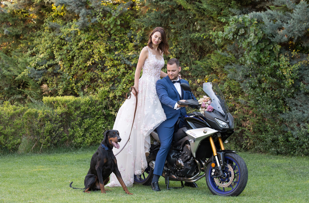 Tselina Tseliou weddings with dogs-1